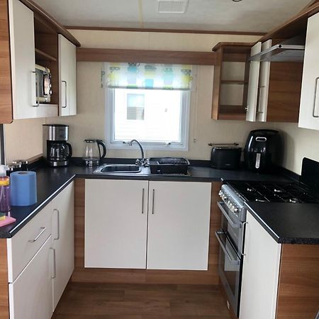 Two X 8 Berth Static Caravan On Lyons Robin Hood Rhyl North Wales Meliden Exterior foto